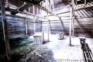 藤原鉱山白い部屋02 藤原鉱山白い部屋02