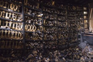 本覚寺-位牌置き場左側