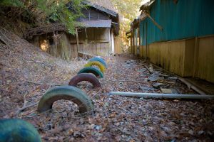 森町立天方小学校嵯塚分校裏側 森町立天方小学校嵯塚分校裏側