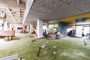 八丈島国際観光ホテル:1階エントランス 八丈島国際観光ホテル:1階エントランス