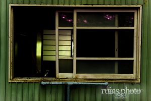 十文字学園河口湖寮:宿泊施設1階裏手の窓 十文字学園河口湖寮:宿泊施設1階裏手の窓