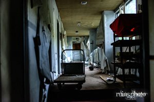 都井岬グランドホテル、1階廊下(宮崎県串間市) 都井岬グランドホテル、1階廊下(宮崎県串間市)