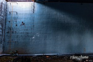 都井岬磯ホテルの水槽内部(宮崎県串間市) 都井岬磯ホテルの水槽内部(宮崎県串間市)