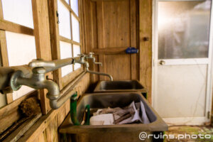 錦町立木谷小学校1階手洗い場